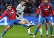 爱游戏中心-关于巴黎圣日耳曼晋级在望，欧冠冠军之路或再添曲折的信息